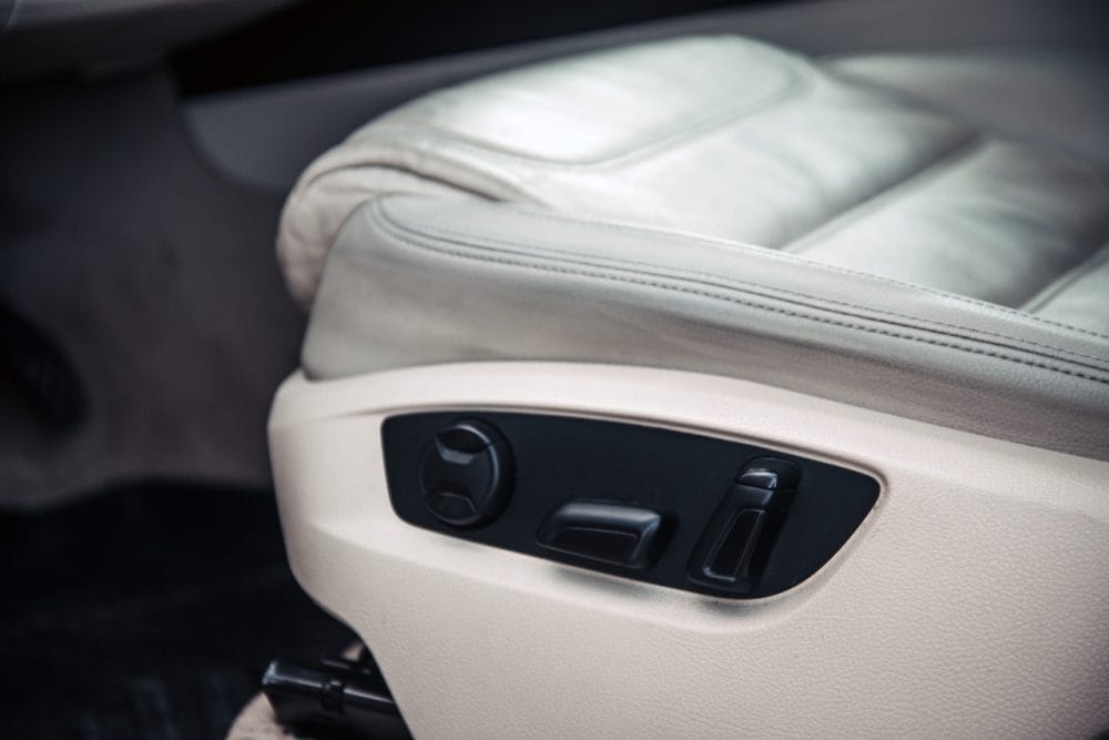 Volkswagen Touareg 3.6L - wypożyczalnia samochodów Gdańsk