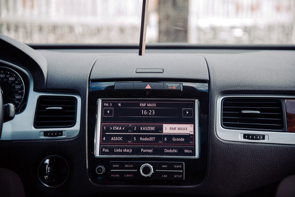 Volkswagen Touareg 3.6L - wypożyczalnia samochodów Gdańsk