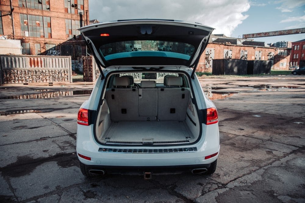 Volkswagen Touareg 3.6L - wypożyczalnia samochodów Gdańsk