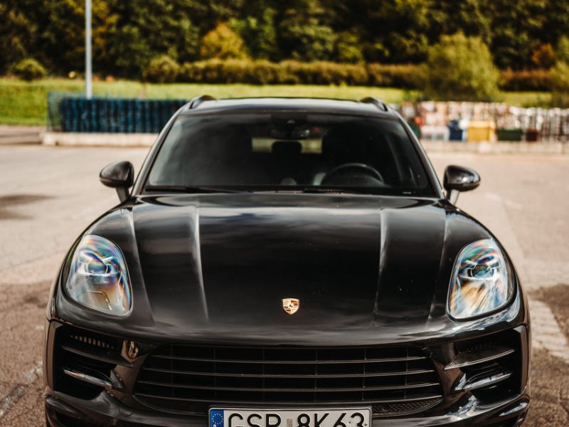 Wypożyczalnia samochodów w Gdańsku | Odkryj historię marki Porsche | Wypożycz Porsche Macan już dziś!