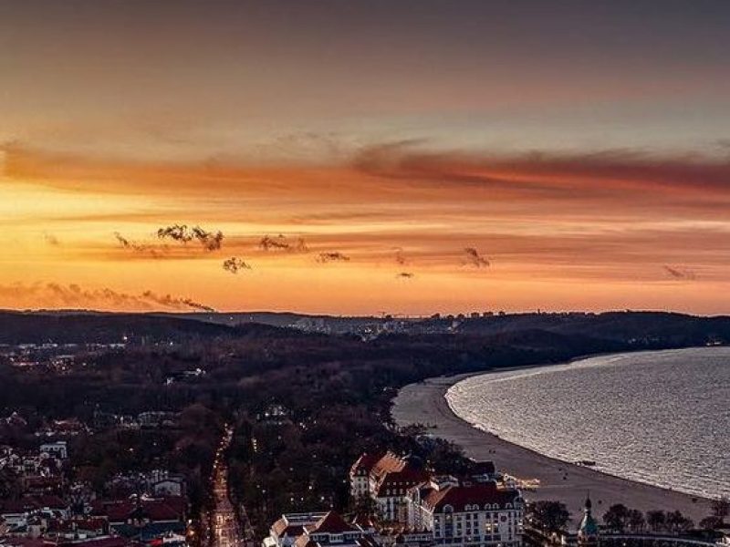 Sopockie molo, Gdańska Starówka, Gdynia Orłowo – Odkryj te miejsca dzięki usługom wynajmu samochodu w Trójmieście