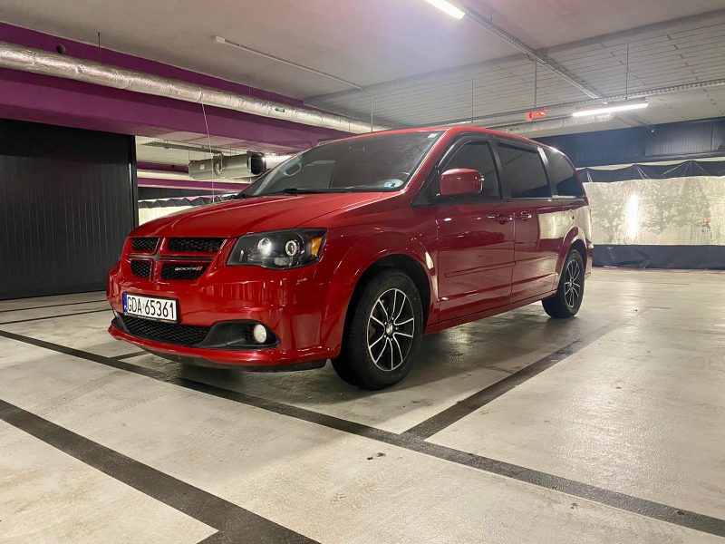 Dodge Grand Caravan: Niezwykle obszerny i komfortowy amerykański Van