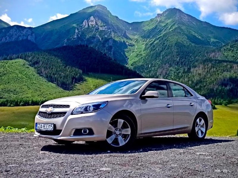 Wynajem samochodu w Gdańsku a podróżowanie poza sezonem – jak cieszyć się atrakcjami turystycznymi bez tłumów?