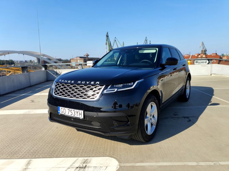 Range Rover Velar: mnogość systemów wspomagających jazdę