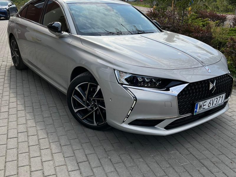 Limuzyna DS 9 E-TENSE: Niezwykły luksus, świetne osiągi i niesamowicie oszczędna hybryda