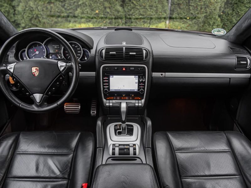 Wynajem samochodu Trójmiasto: pielęgnacja wnętrza samochodu