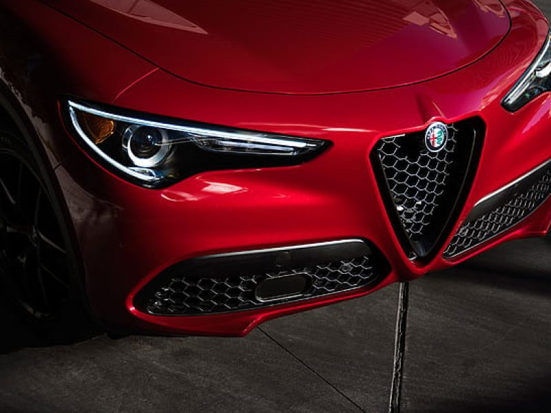 Włoski wdzięk i męski styl: recenzja Alfa Romeo Stelvio Veloce Q4 280 KM