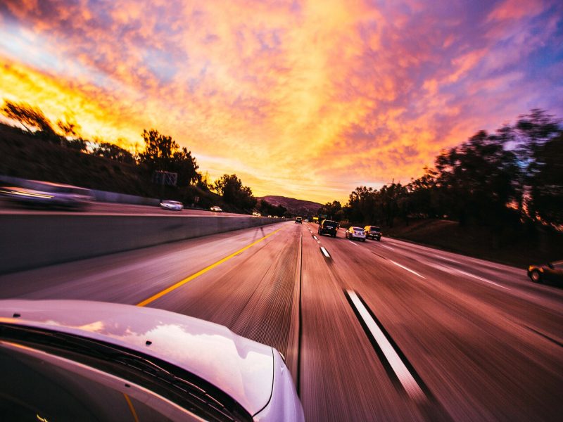 Gdzie warto wyjechać samochodem za granicę?