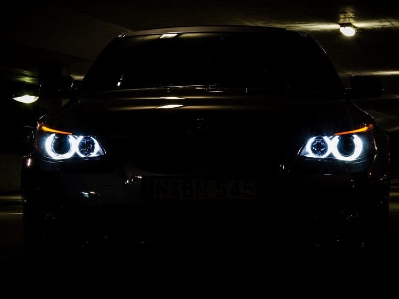 Wypożyczalnia aut w Gdańsku – ABC świateł samochodowych