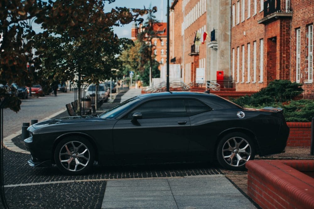 Dodge Challenger 3.6 V6 - wypożyczalnia samochodów Gdańsk