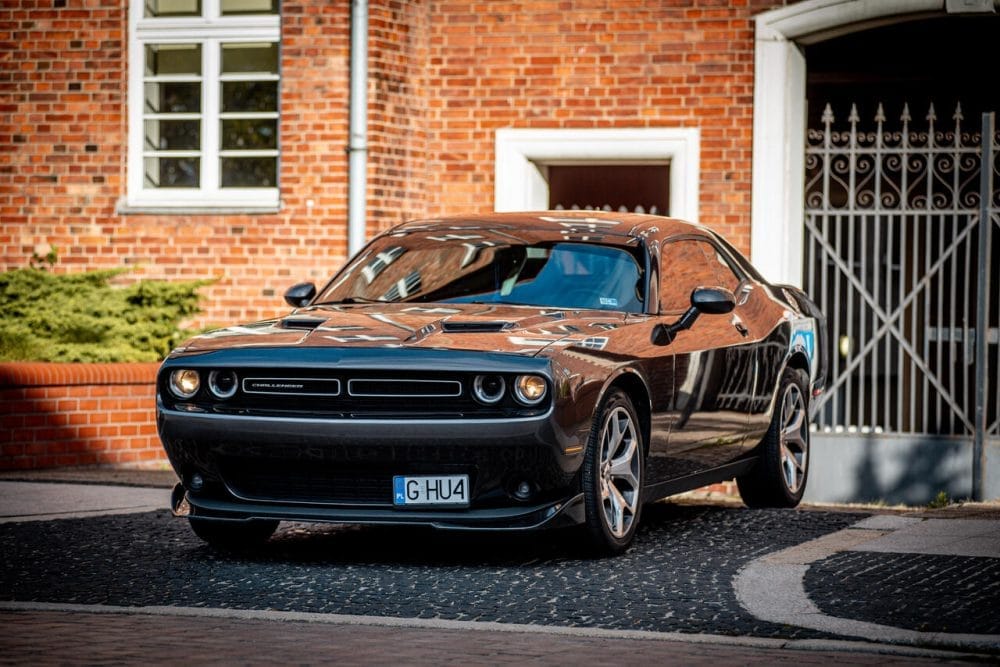 Dodge Challenger 3.6 V6 - wypożyczalnia samochodów Gdańsk
