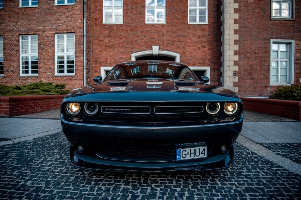 Dodge Challenger 3.6 V6 - wypożyczalnia samochodów Gdańsk