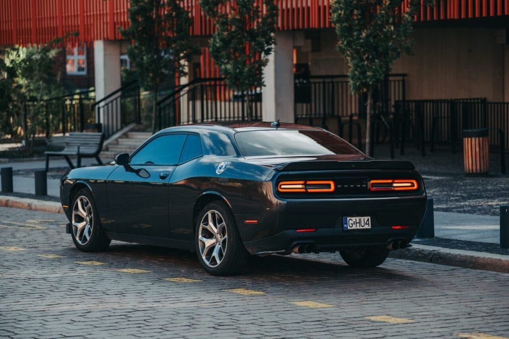 Dodge Challenger 3.6 V6 - wypożyczalnia samochodów Gdańsk