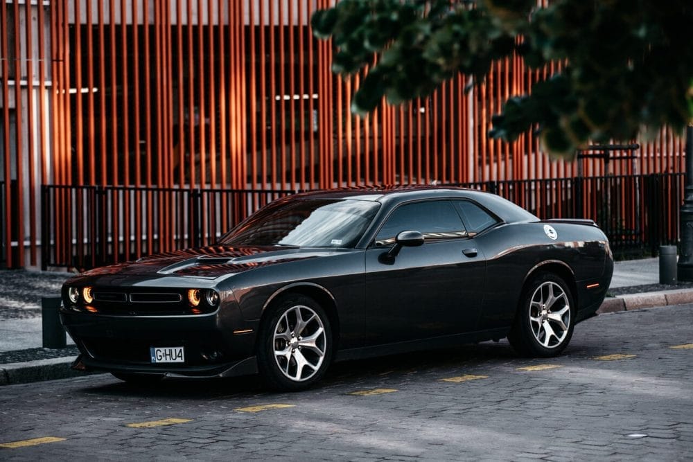 Dodge Challenger 3.6 V6 - wypożyczalnia samochodów Gdańsk