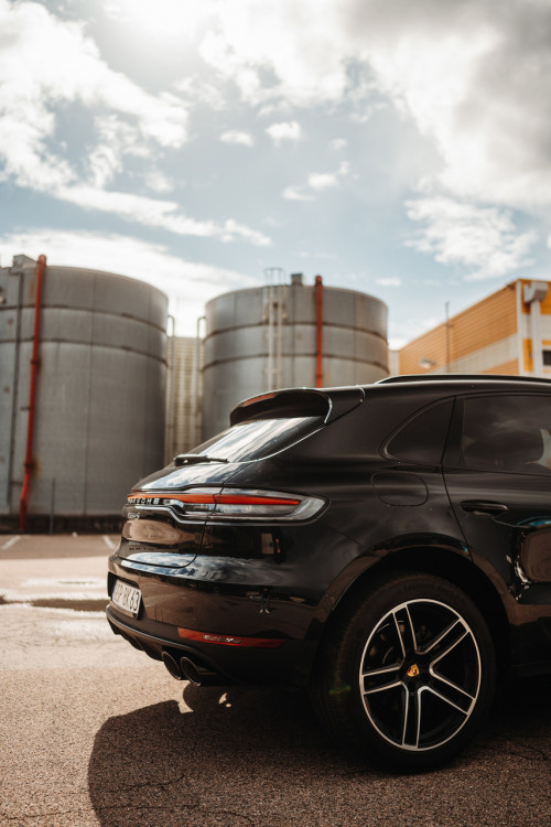 Wypożyczalnia samochodów Porsche Macan Gdańsk
