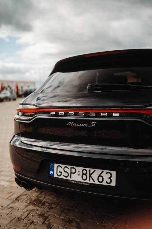 Wypożyczalnia samochodów Porsche Macan Gdańsk