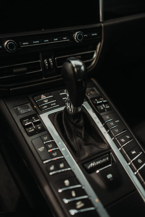 Wypożyczalnia samochodów Porsche Macan Gdańsk